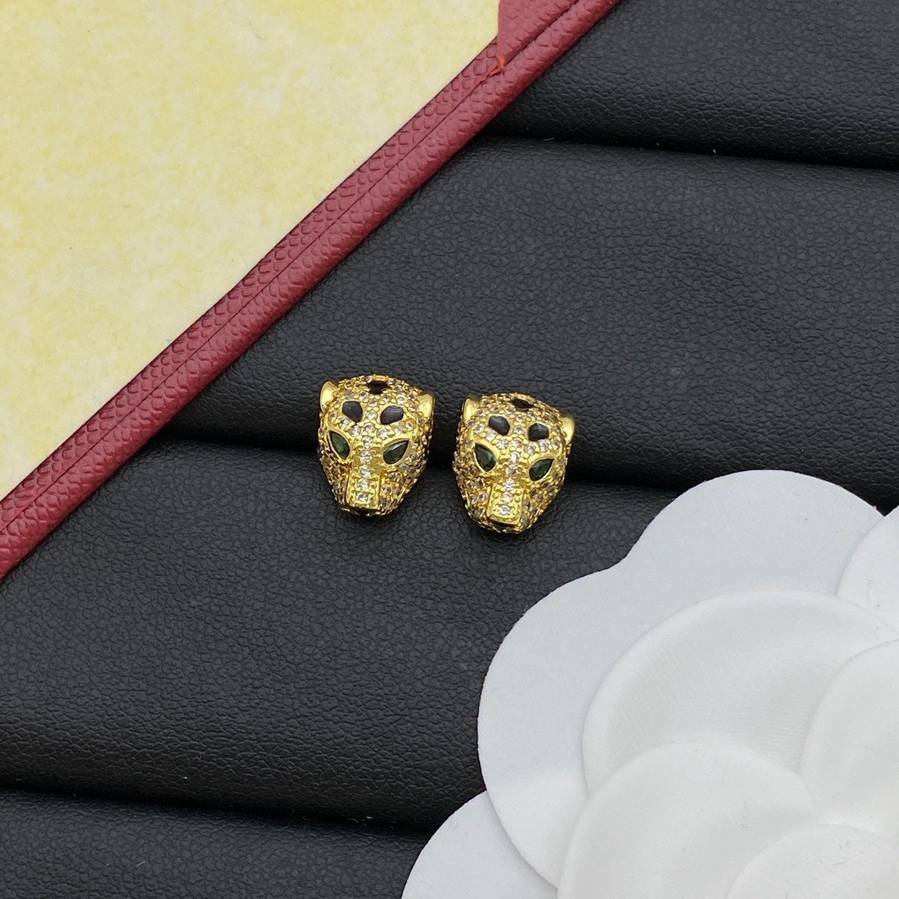 O1345 ต่างหู CAR(ทอง)