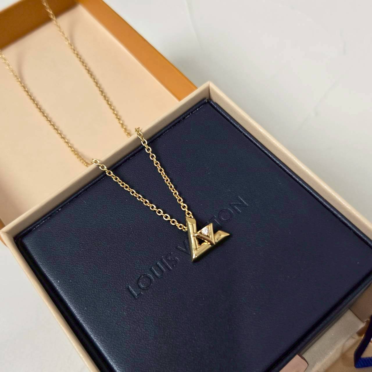 PP12075 สร้อยคอ L