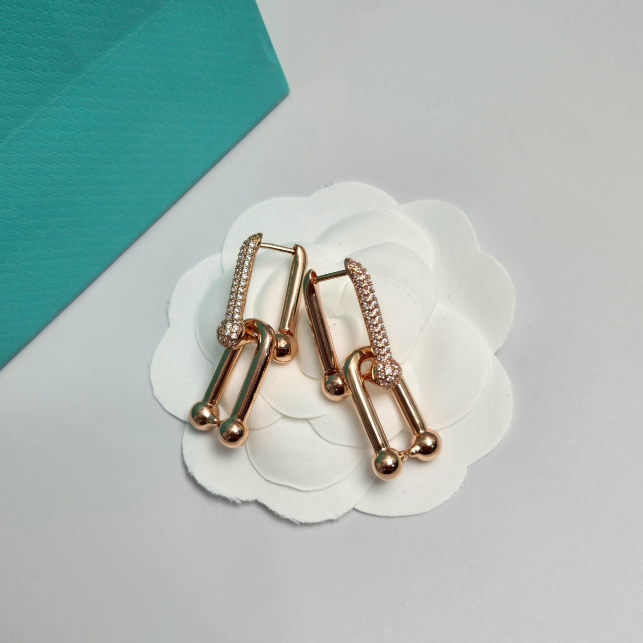 PP10676 ต่างหู TIF(โรสโกลด์)