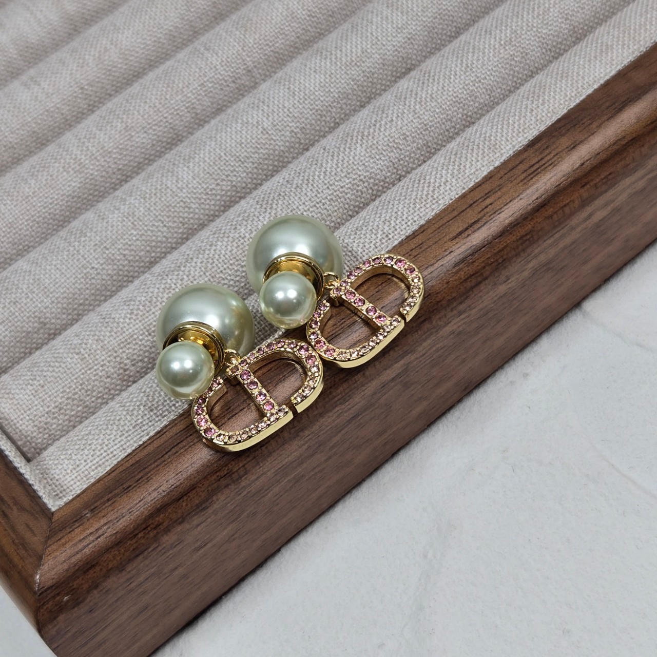 O01021 ต่างหู DI