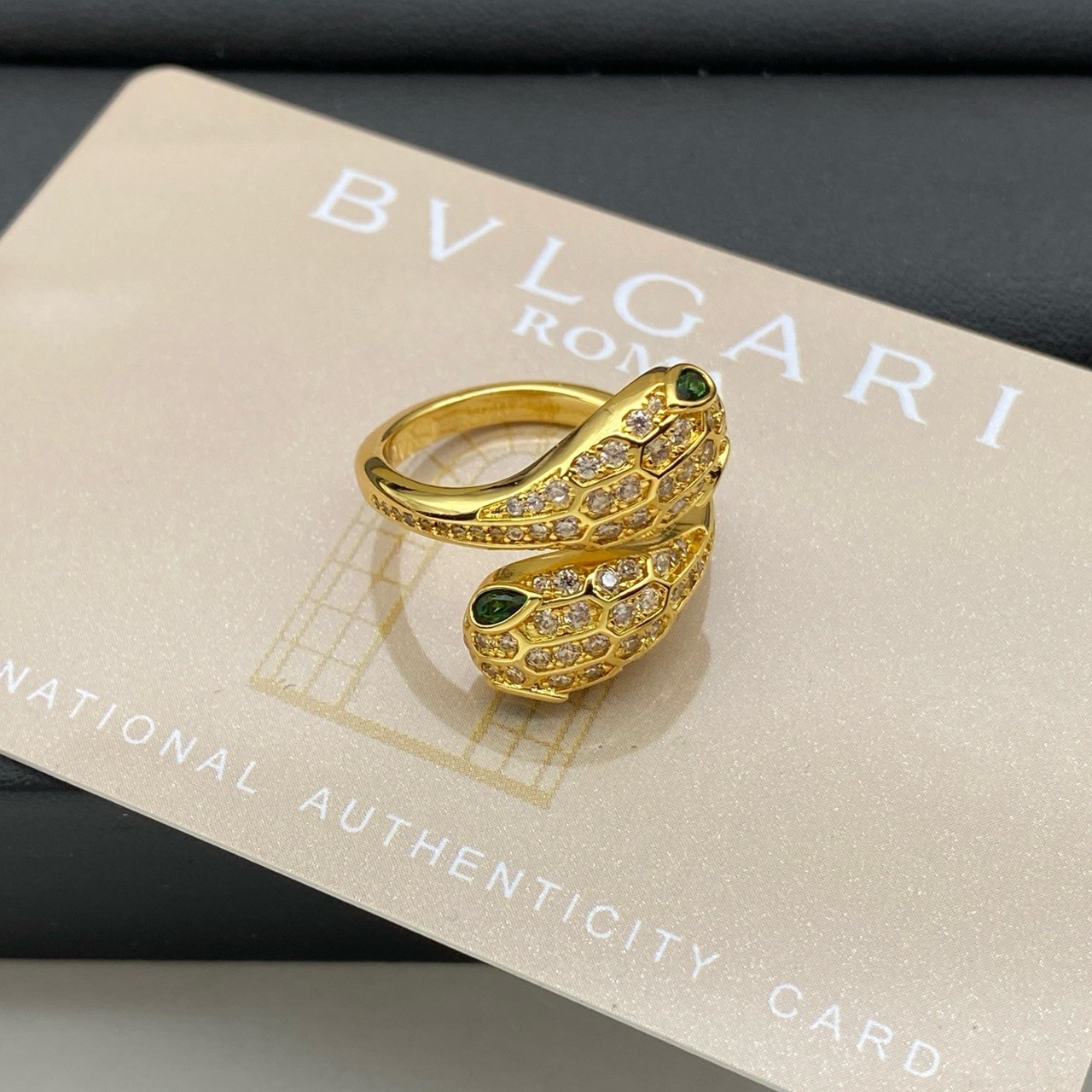 O01026 แหวน BVL(ทอง)