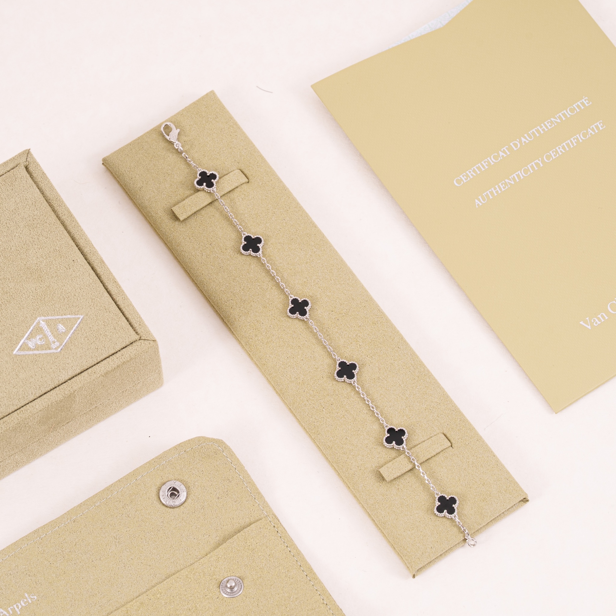 PP10241 สร้อยข้อมือ VC(เงิน)(มินิ)