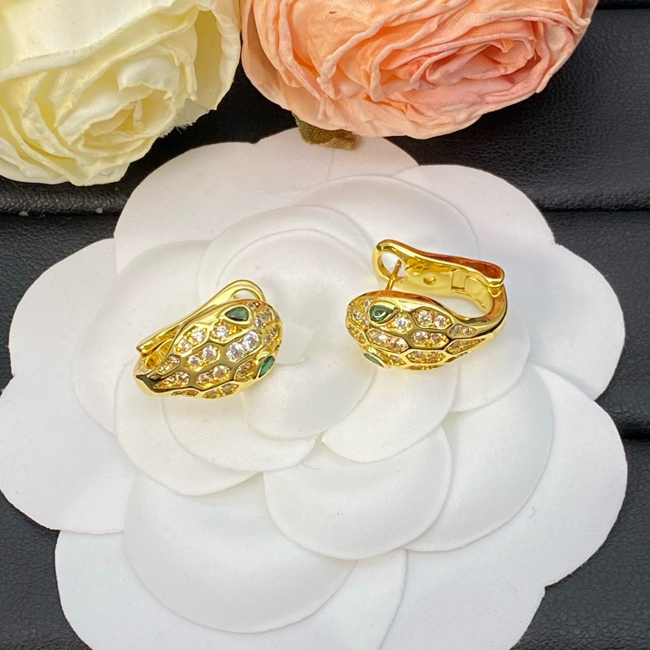 PP12637 ต่างหู BVL(ทอง-เขียว)