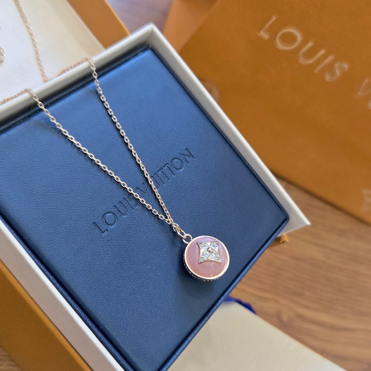 PP11246 สร้อยคอ L