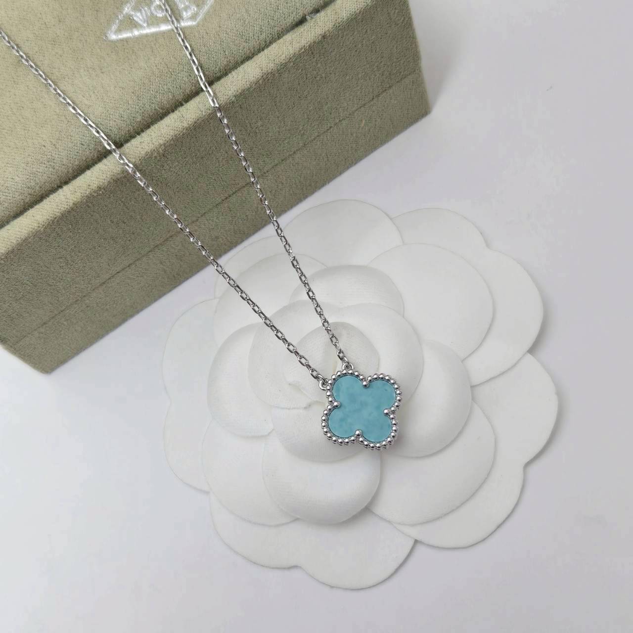 PP12110 สร้อยคอ VC