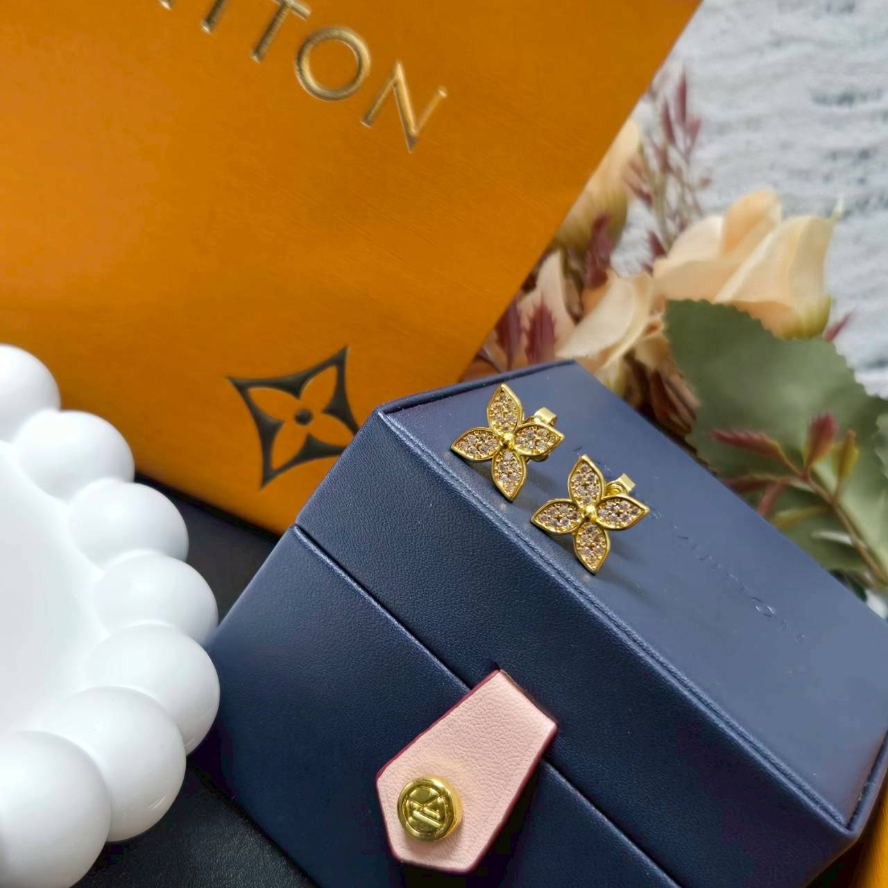 PP11843 ต่างหู L(ทอง)