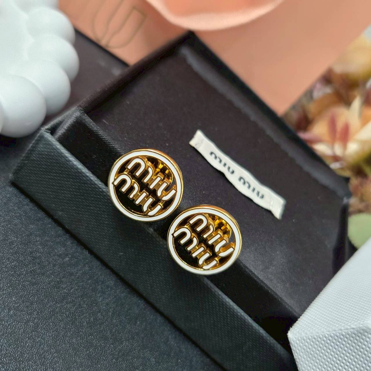 PP11848 ต่างหู MIU(ขาว)