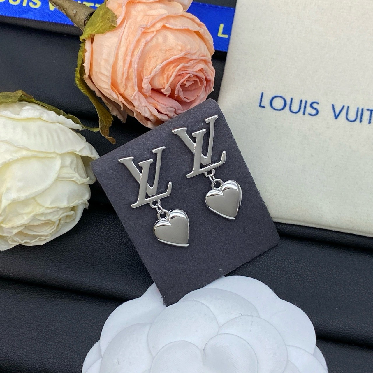 O1414 ต่างหู L(เงิน)