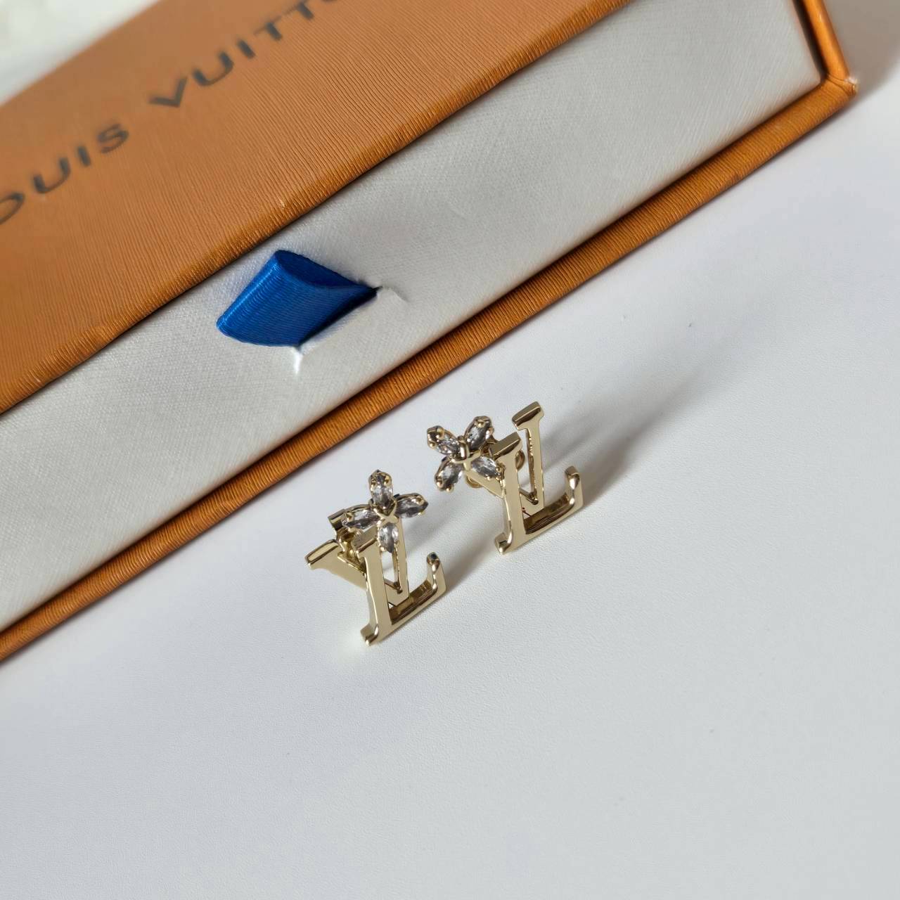 PP12402 ต่างหู L