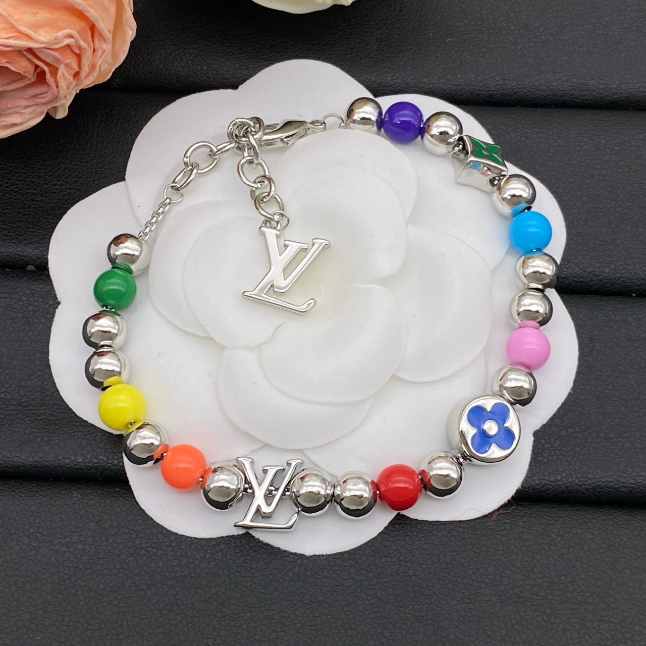 PP12411 สร้อยข้อมือ L