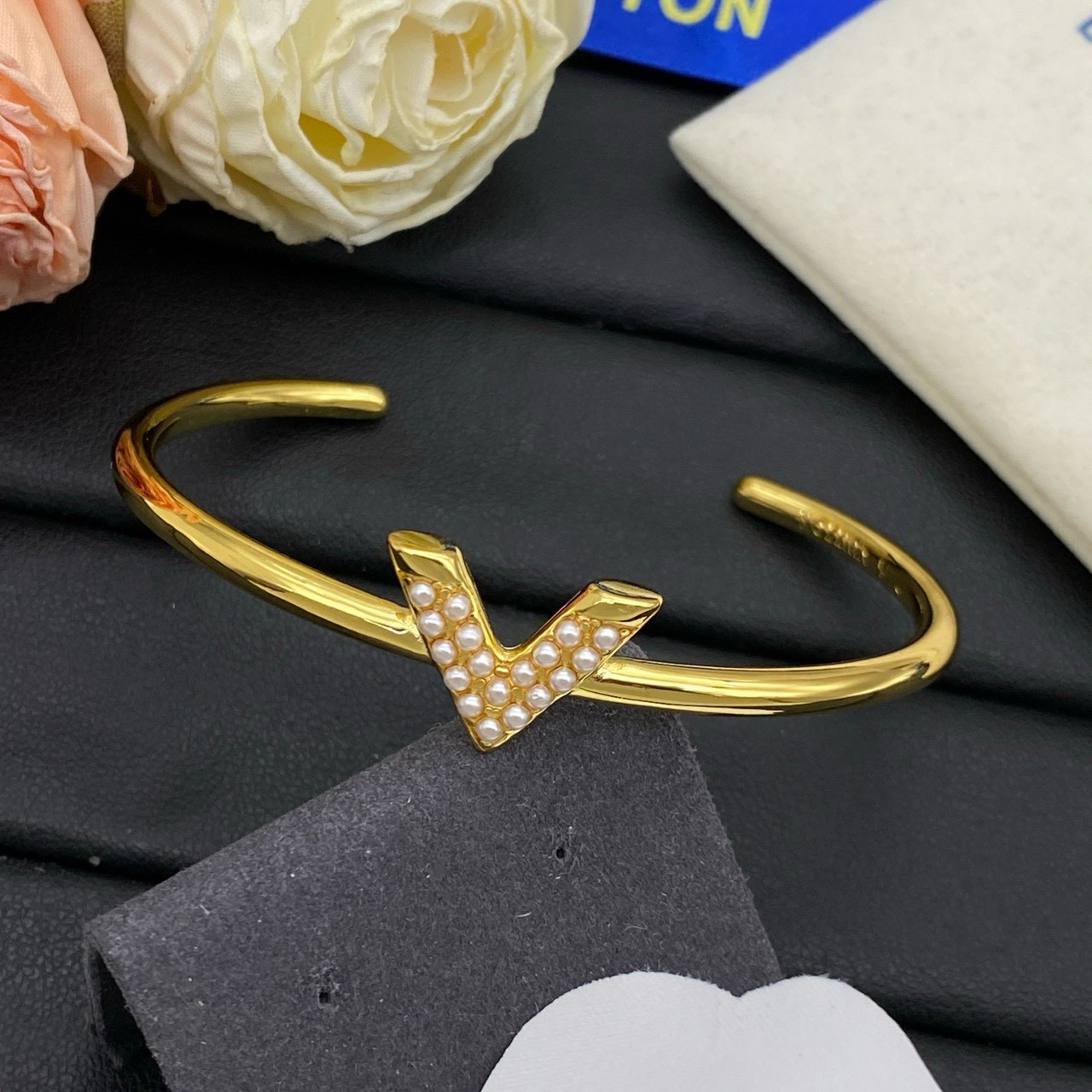 PP12412 กำไลข้อมือ L(ทอง)