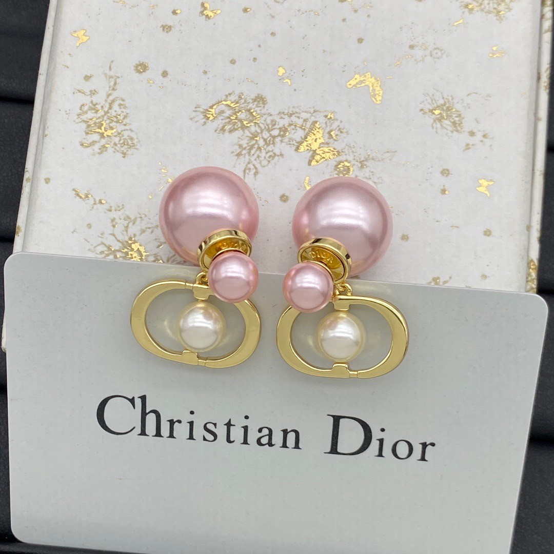 O0822 ต่างหู D