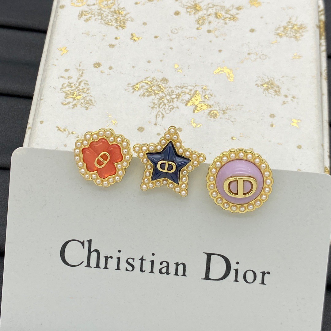 O0826 ต่างหู D