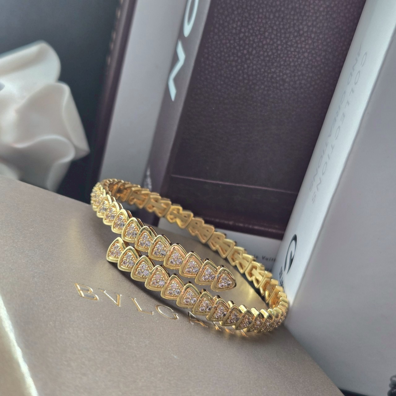 PP10734 กำไลข้อมือ BVL