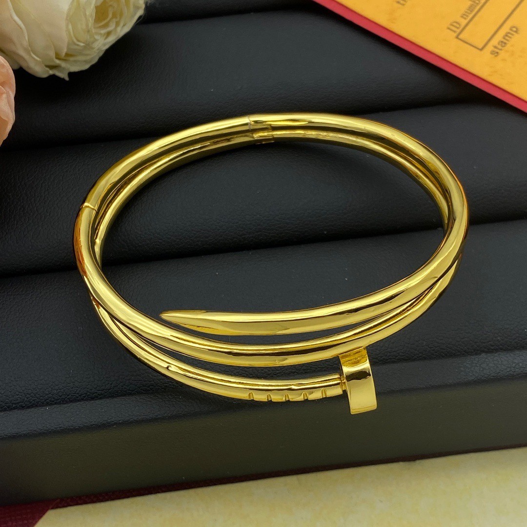 O0893 กำไลข้อมือ CAR(ทอง)