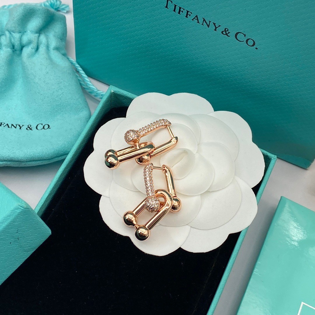 O01044 ต่างหู TIF(PinkGold)