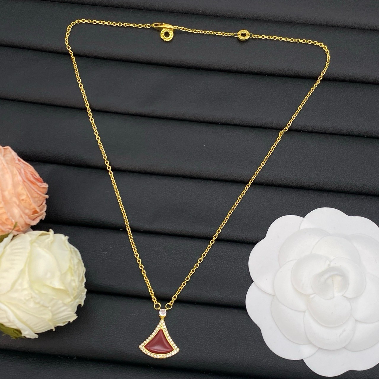 PP11874 สร้อยคอ BVL(แดง)