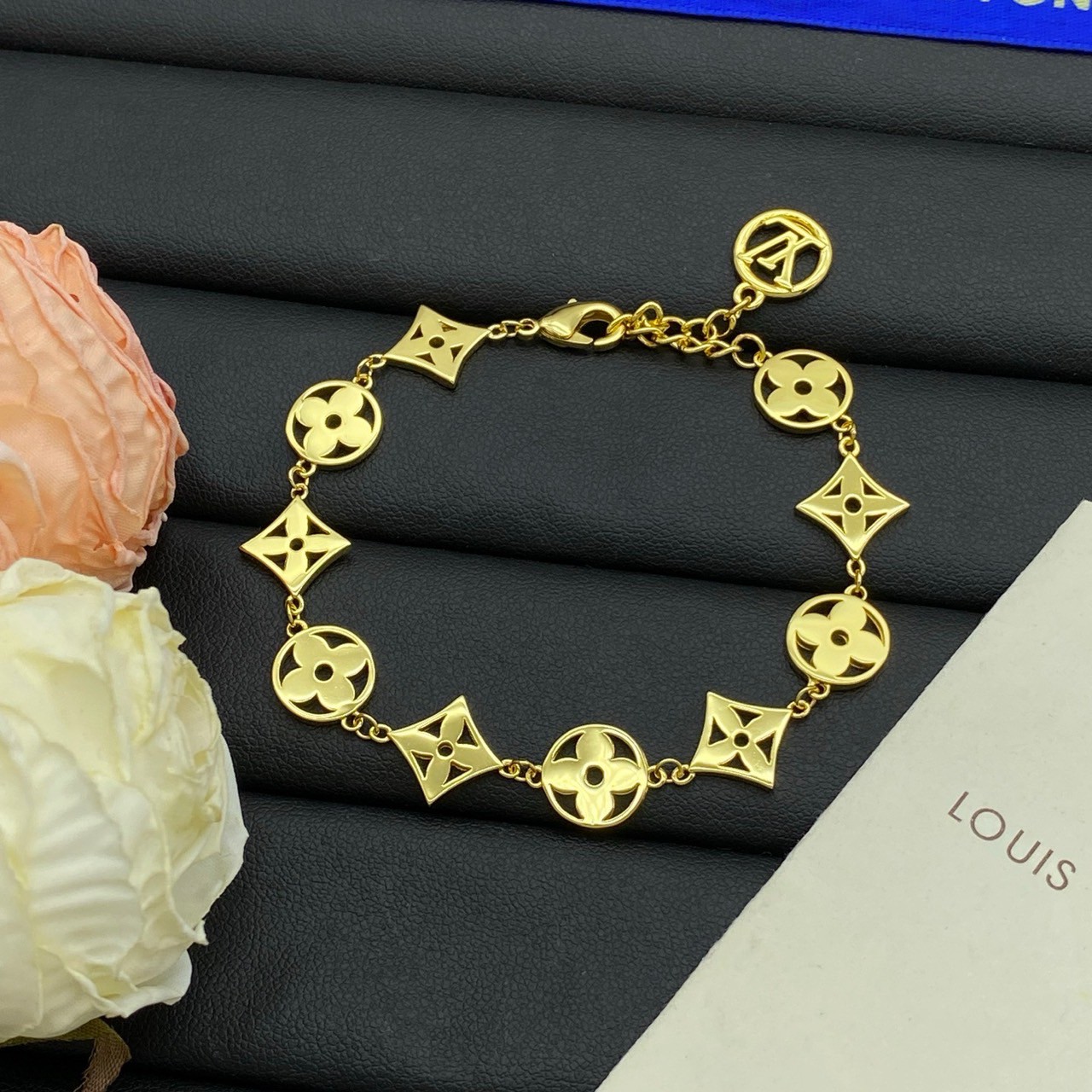 PP10519 สร้อยข้อมือ L(ทอง)