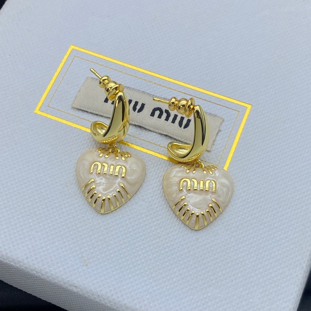 O0837 ต่างหู MIU