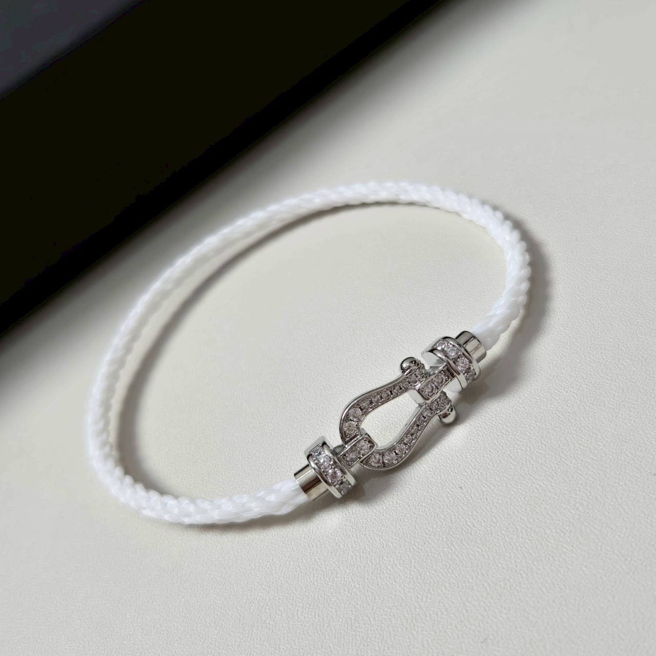 PP11308 กำไลข้อมือ FRED