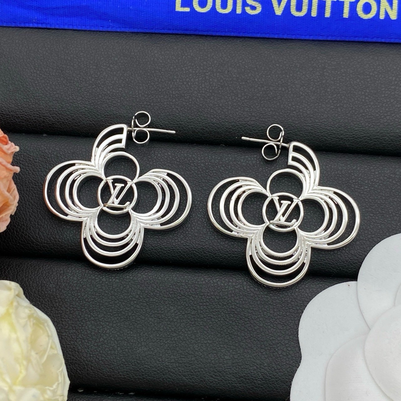 PP11320 ต่างหู L(เงิน)(B)