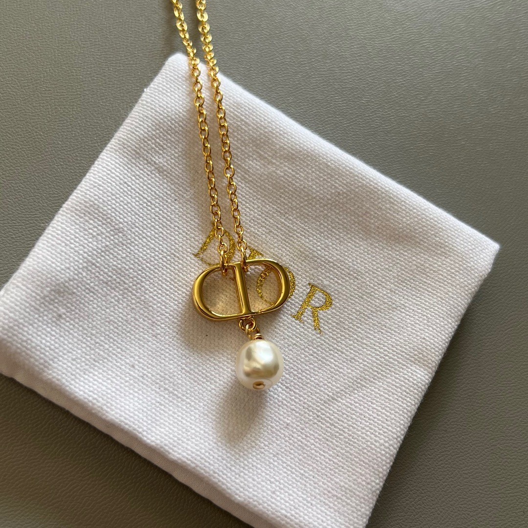 PP9689 สร้อยคอ D