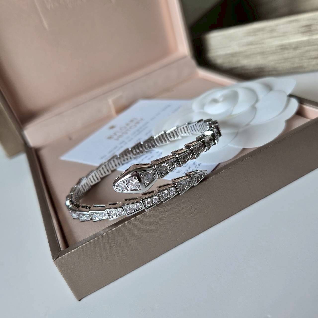 PP12468 กำไลข้อมือ BVL(เงิน)