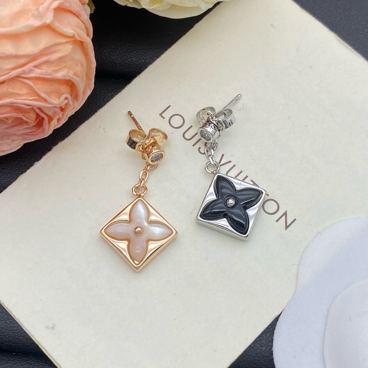 PP11646 ต่างหู L(โรสโกลด์)