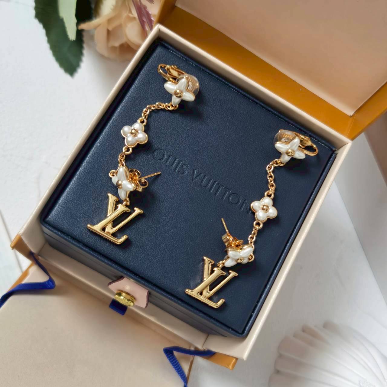 PP12189 ต่างหู L(ทอง)