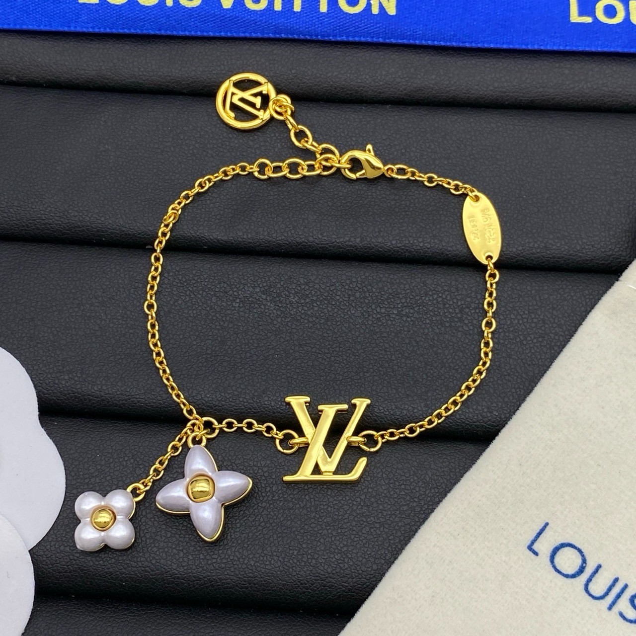 O1393 สร้อยข้อมือ L