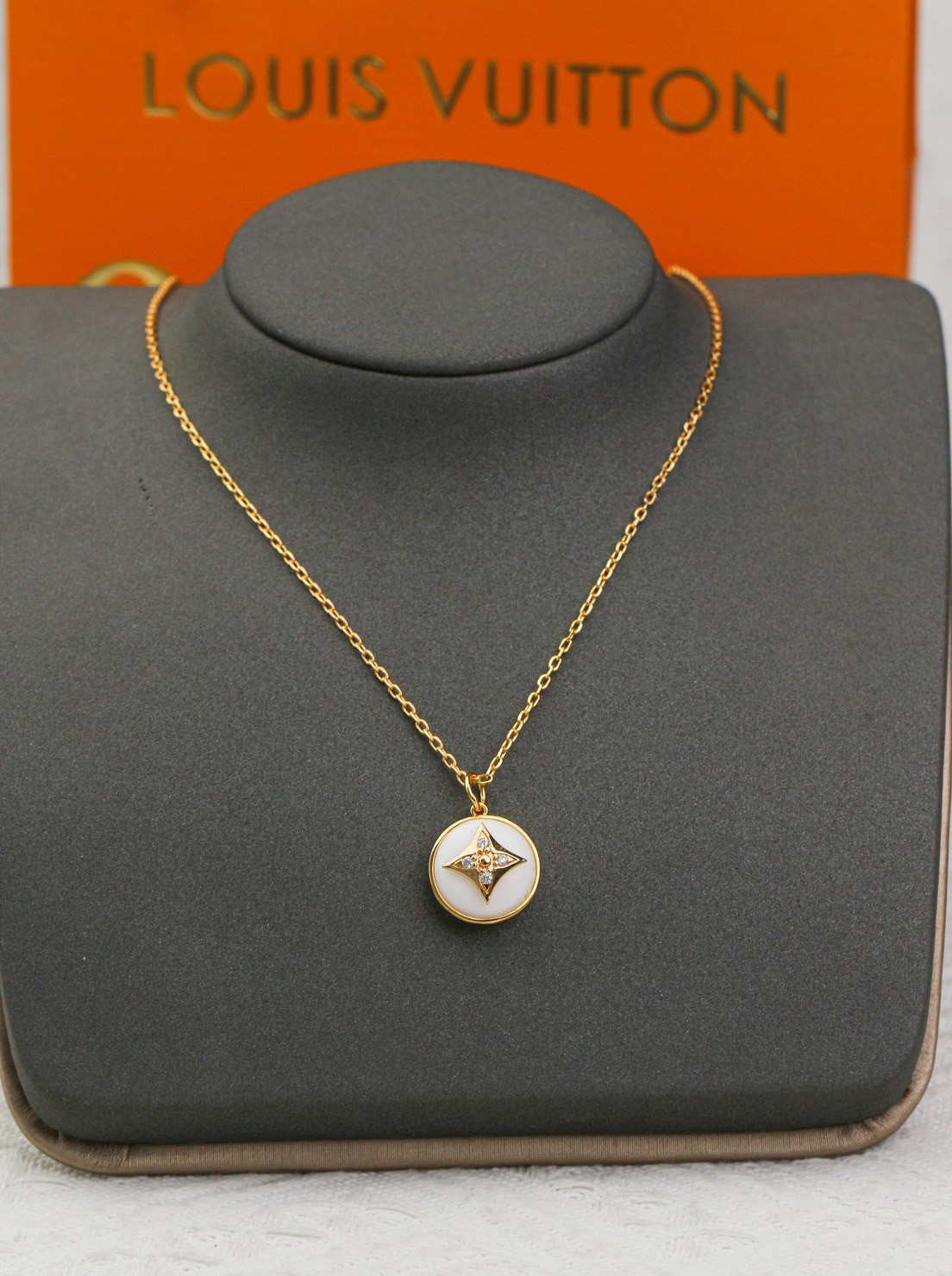 PP10531 สร้อยคอ L