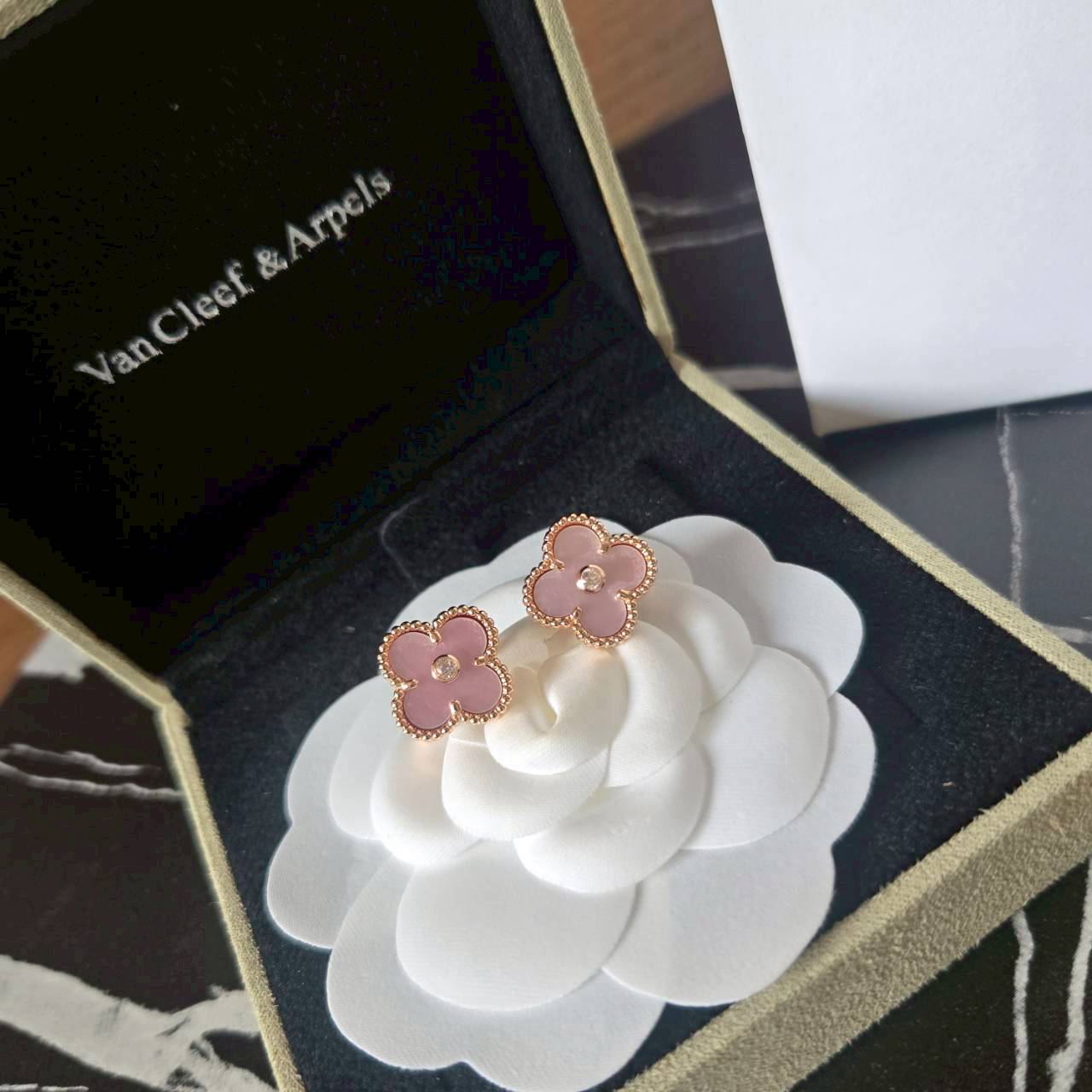 PP12759 ต่างหู VC