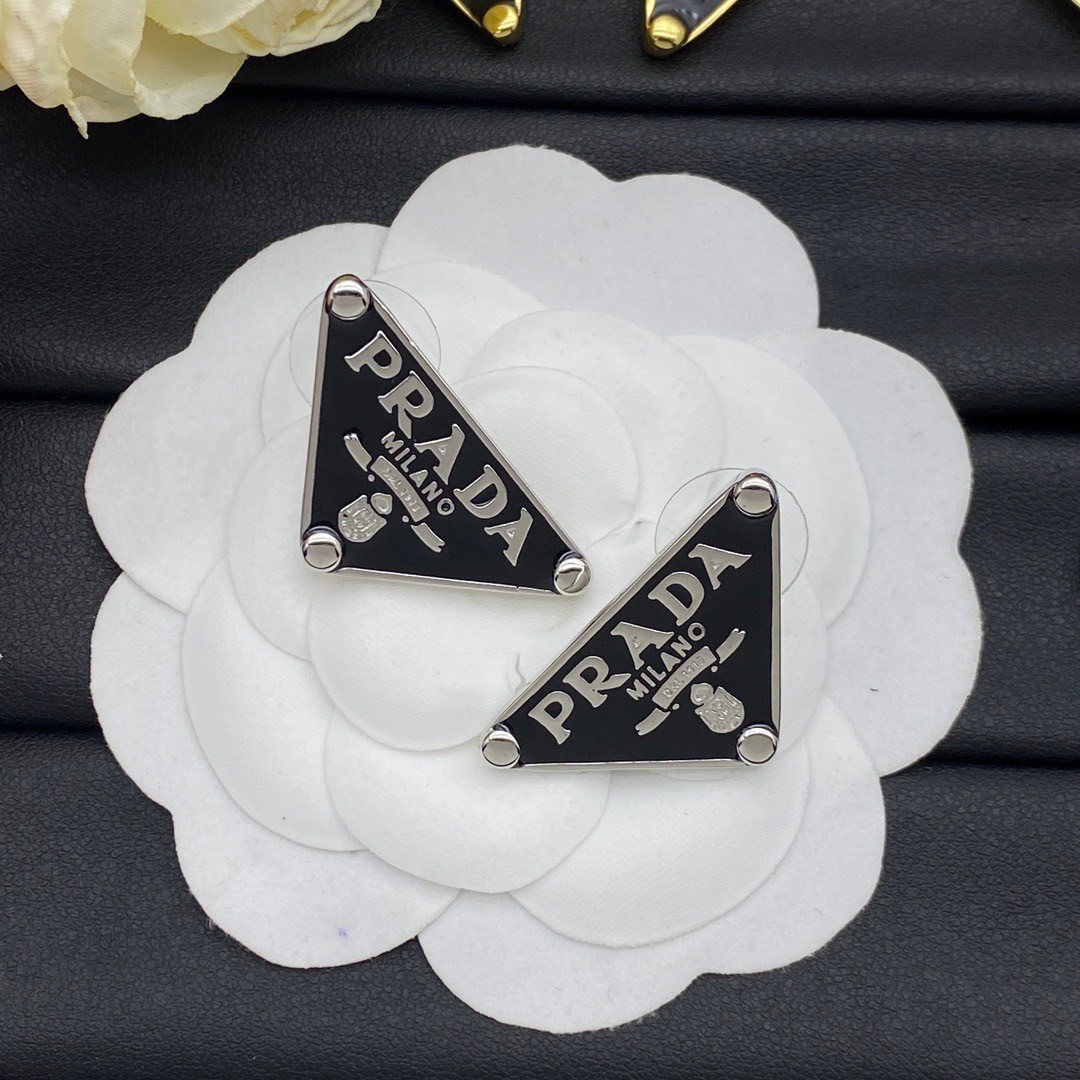 O0953 ต่างหู PD(ดำ)