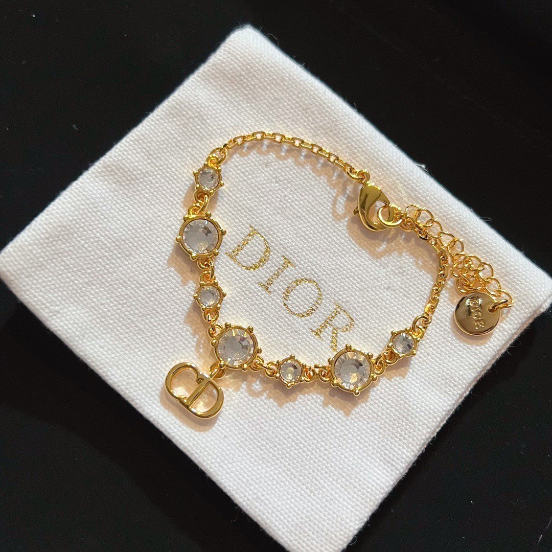 PP10139 สร้อยข้อมือ DI