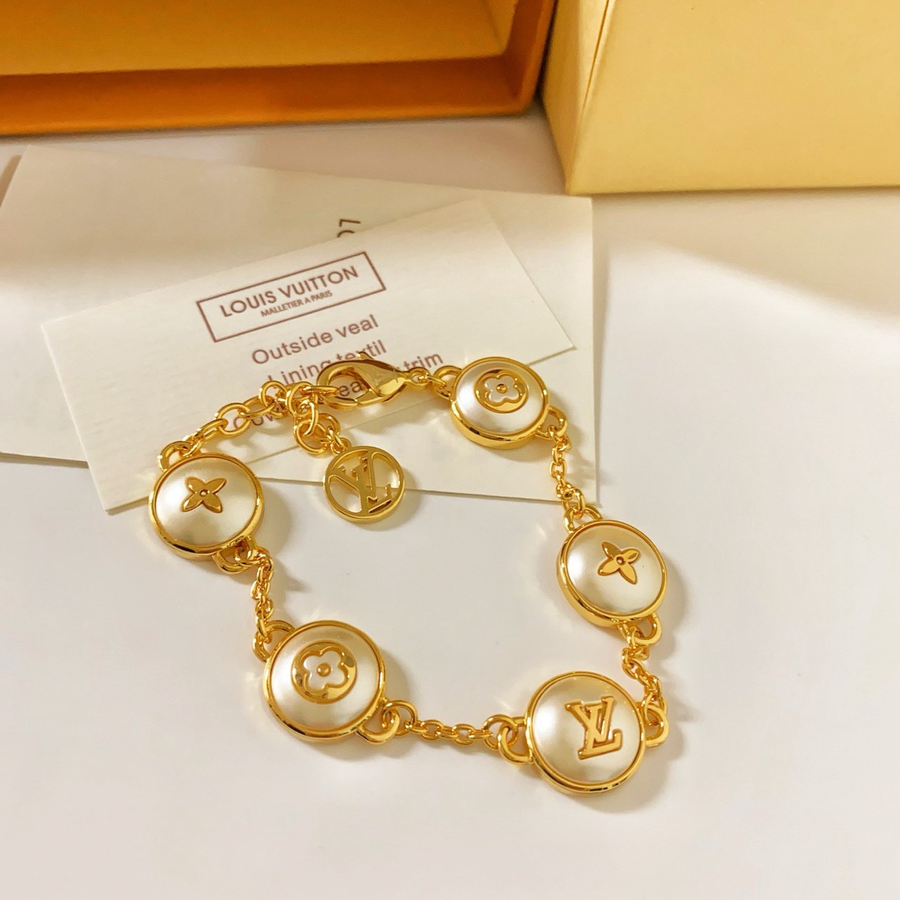 PP14642 สร้อยข้อมือ L