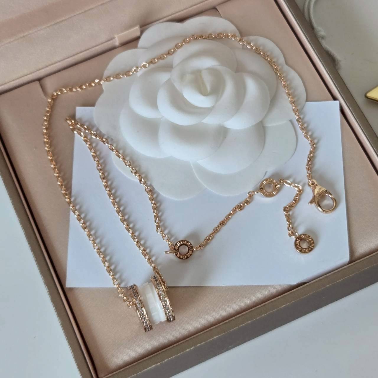 PP13043 สร้อยคอ BVL