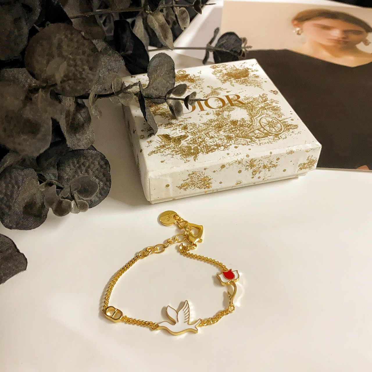 PP13057 สร้อยข้อมือ DI