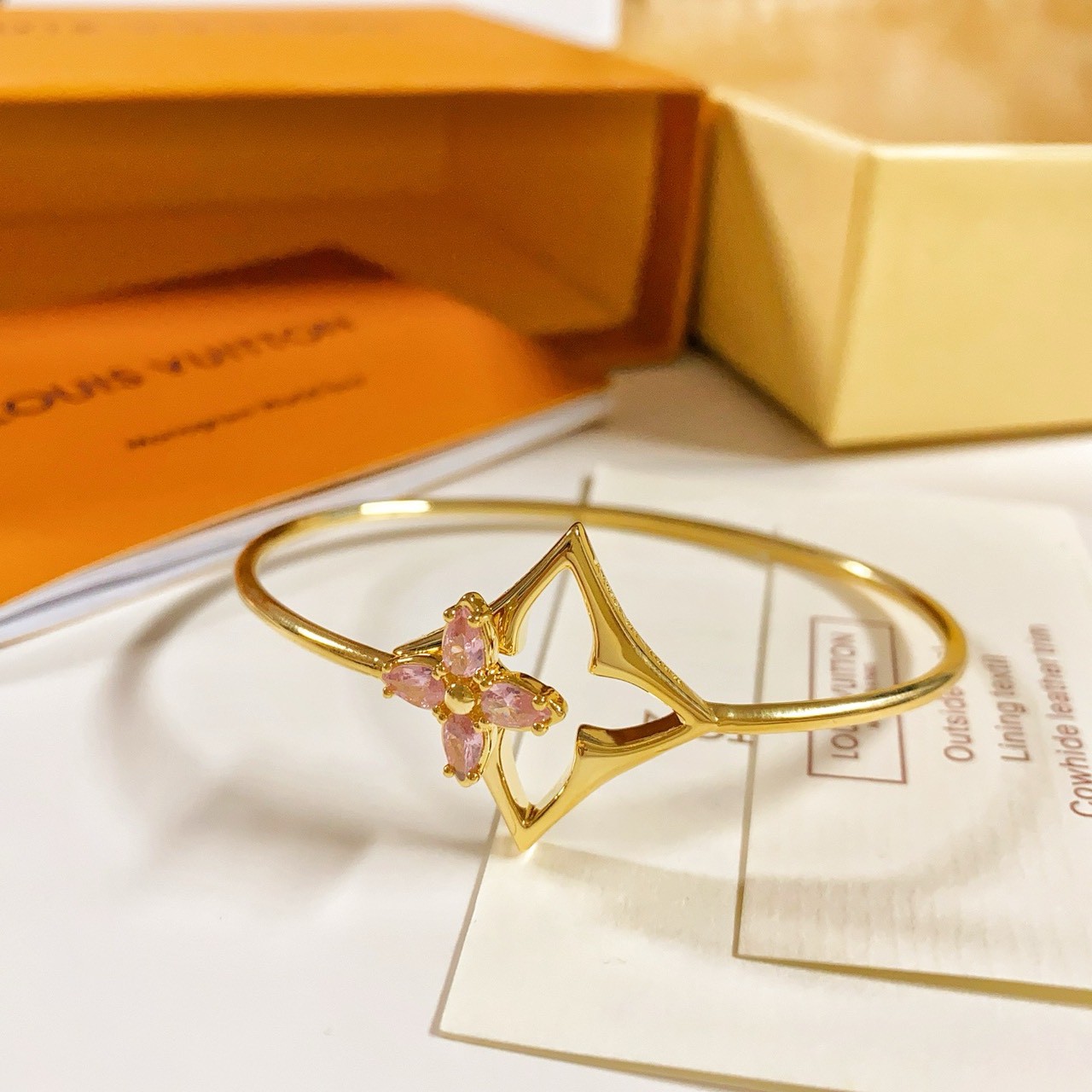 PP13063 กำไลข้อมือ L