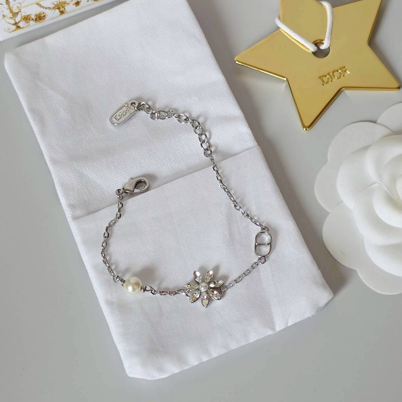 PP14360 สร้อยข้อมือ DI