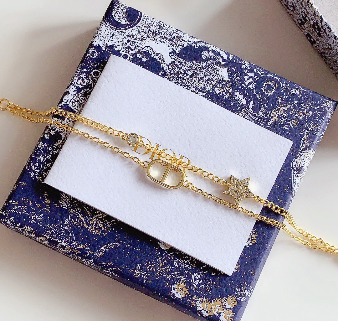 PP13637 สร้อยข้อมือ DI