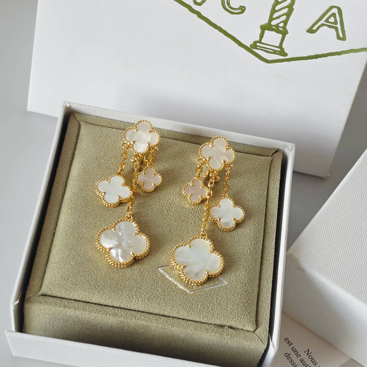 PP14944 ต่างหู VC(ขาว)