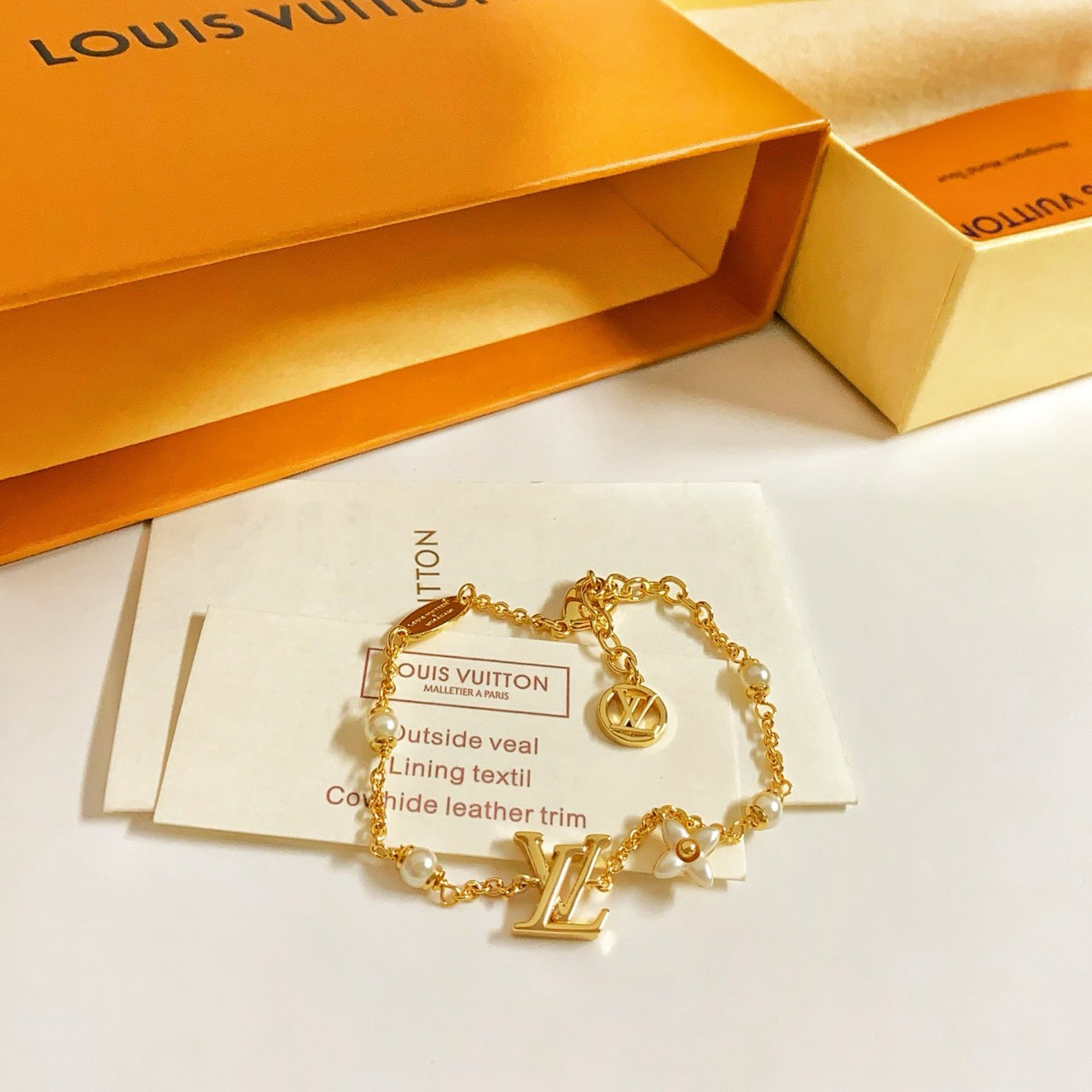 PP14683 สร้อยข้อมือ L