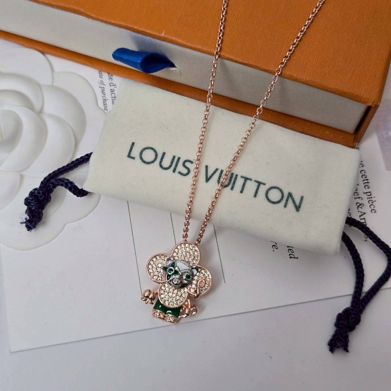 PP13176 สร้อยคอ+เข็มกลัด L(เขียว)