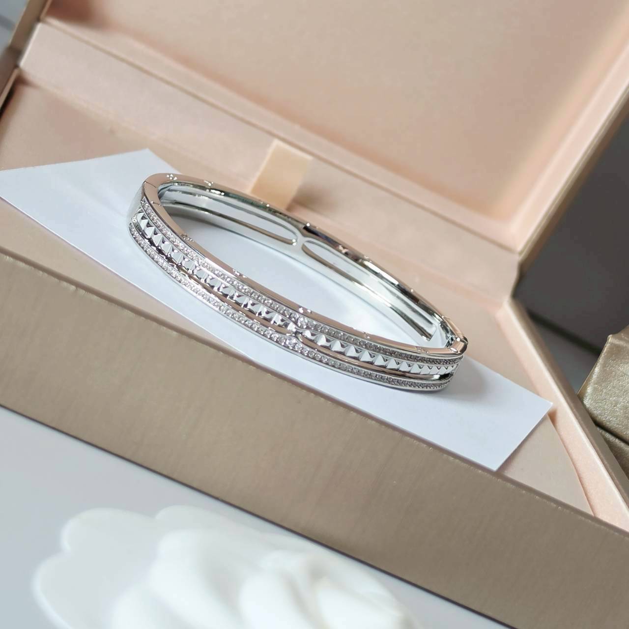 PP13978 กำไลข้อมือ BVL(เงิน)