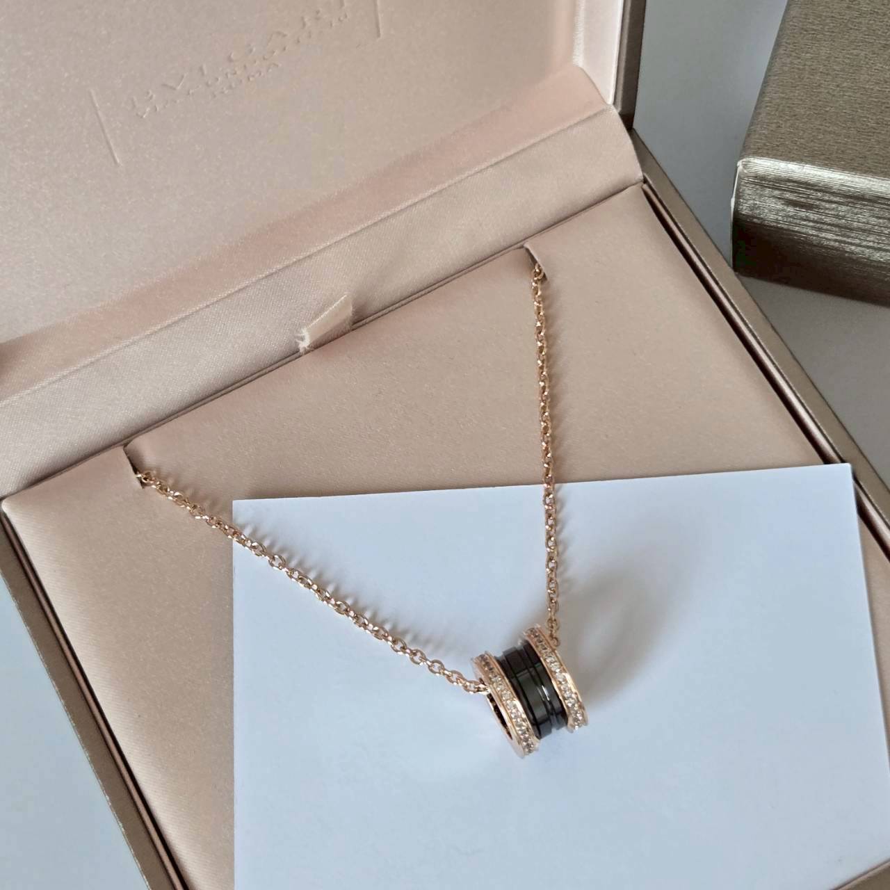 PP13229 สร้อยคอ BVL