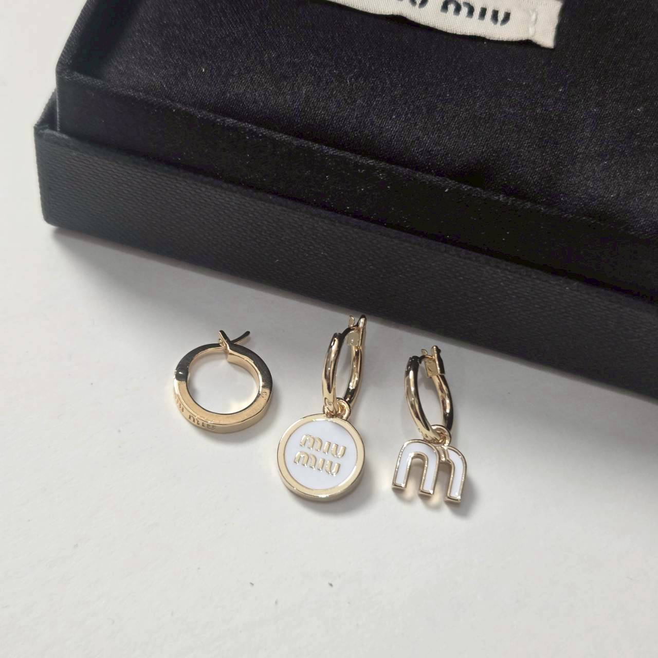 PP13221 ต่างหู MIU(ขาว)