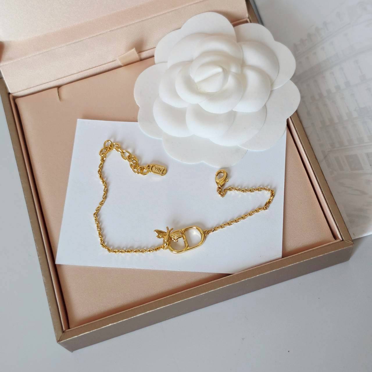 PP13724 สร้อยข้อมือ DI