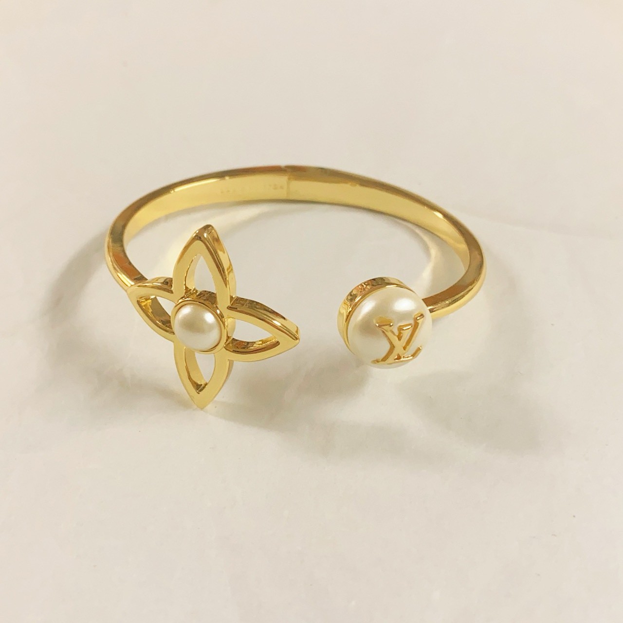 PP14529 กำไลข้อมือ L