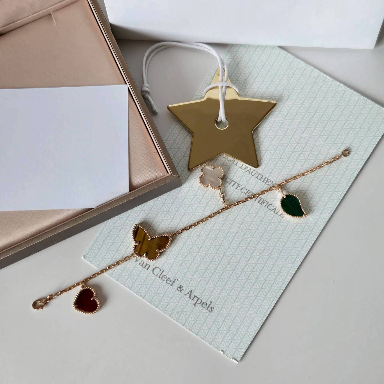 PP12946 สร้อยข้อมือ VC(PinkGold)