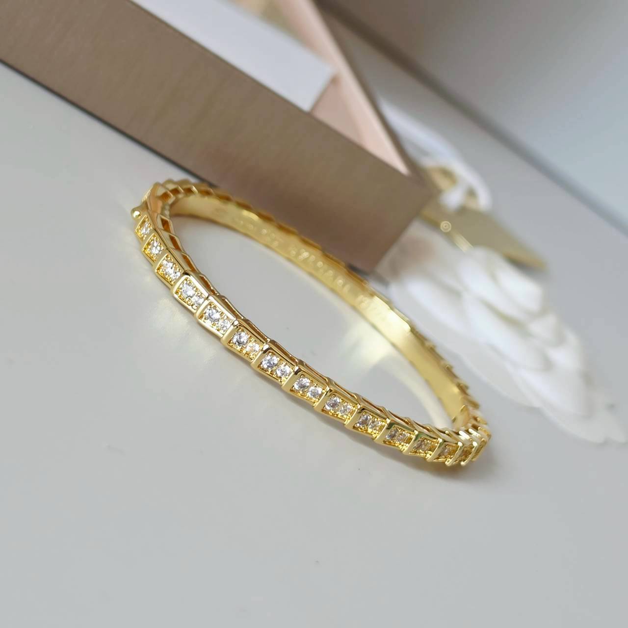 PP14047 กำไลข้อมือ BVL(ทอง)